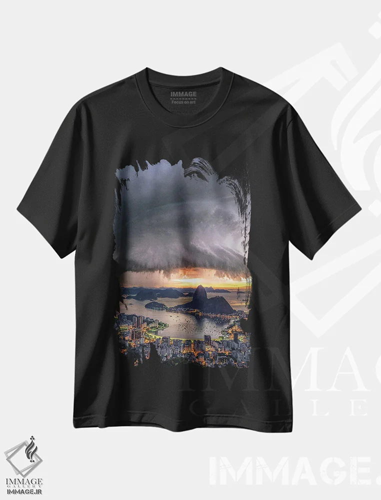 تیشرت مشکی طرح دار چرخشبر فراز ریو، عکاسی هوایی اثر برنت شاونور | immage.ir