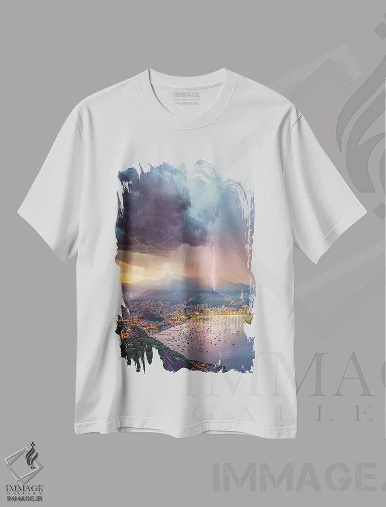 تیشرت سفید طرح دار نورهای صورتی بر فراز ریو، عکاسی هوایی اثر برنت شاونور | فروشگاه ایماژ