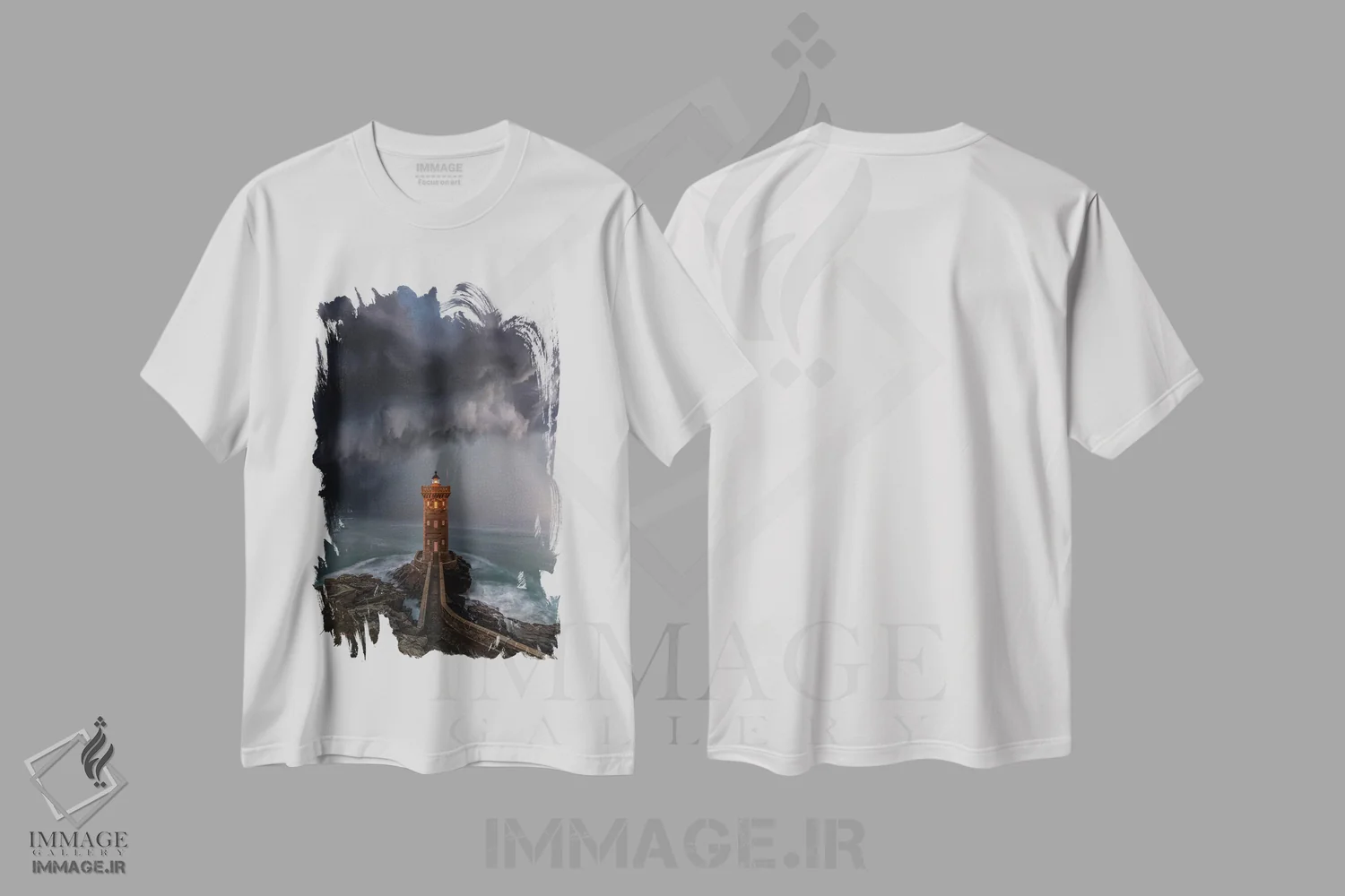 تیشرت سفید طرح دار باران سیل آسا در فانوس دریایی، مدیوم اثر برنت شاونور | فروشگاه ایماژ