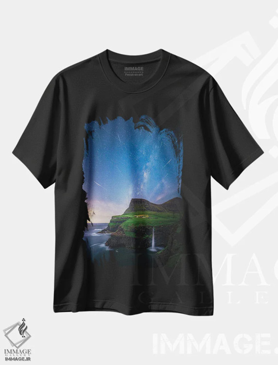 تیشرت مشکی طرح دار رویاهای دانمارک، مدیوم اثر برنت شاونور | فروشگاه ایماژ