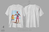 تیشرت سفید طرح دار کن موج سوار، باربیکور اثر باربارا شیلد | immage.ir