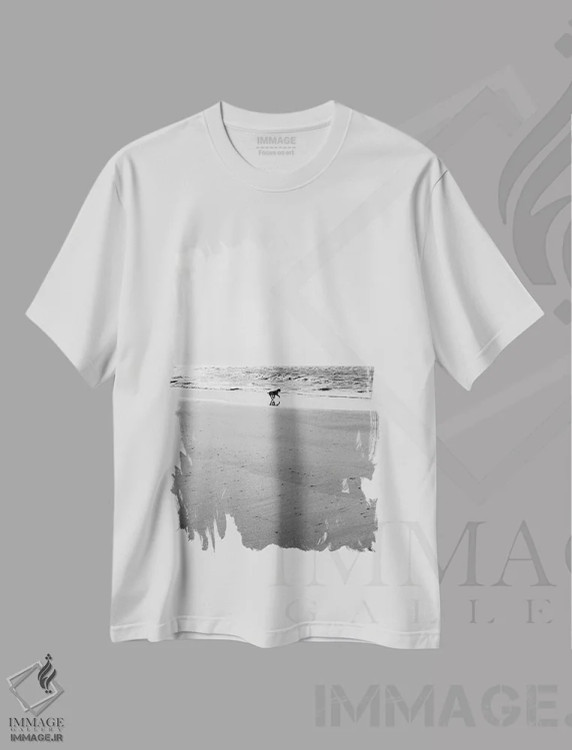 تیشرت سفید طرح دار جزیره سالیوان IX، مدیوم اثر بثانی یانگ | فروشگاه ایماژ