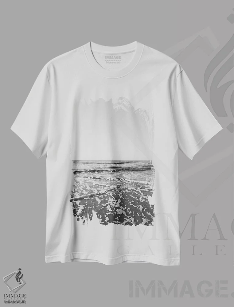 تیشرت سفید طرح دار جزیره سالیوان VI، مدیوم اثر بثانی یانگ | فروشگاه ایماژ