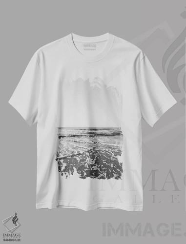 تیشرت سفید طرح دار جزیره سالیوان VI، مدیوم اثر بثانی یانگ | فروشگاه ایماژ