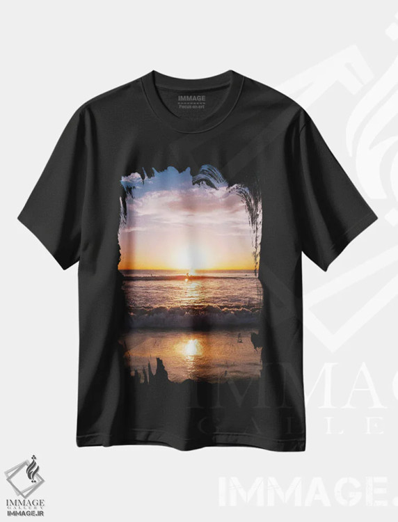 تیشرت مشکی طرح دار موج سواران غروب، مدیوم اثر بثانی یانگ | immage.ir