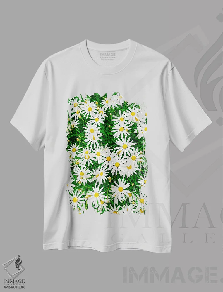 تیشرت سفید طرح دار شکوفه های کارمل چهار، مدیوم اثر بثانی یانگ | فروشگاه ایماژ