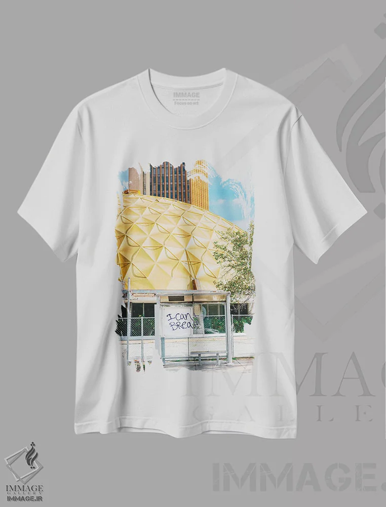 تیشرت سفید طرح دار جان سیاهان مهم است سه، مدیوم اثر بثانی یانگ | immage.ir