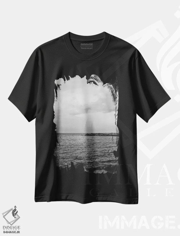 تیشرت مشکی طرح دار ساحل بارسلونا هشت، مدیوم اثر بثانی یانگ | فروشگاه ایماژ