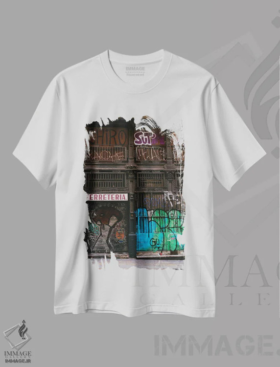 تیشرت سفید طرح دار نقاشی دیواری بارسلونا دو، مدیوم اثر بثانی یانگ | immage.ir