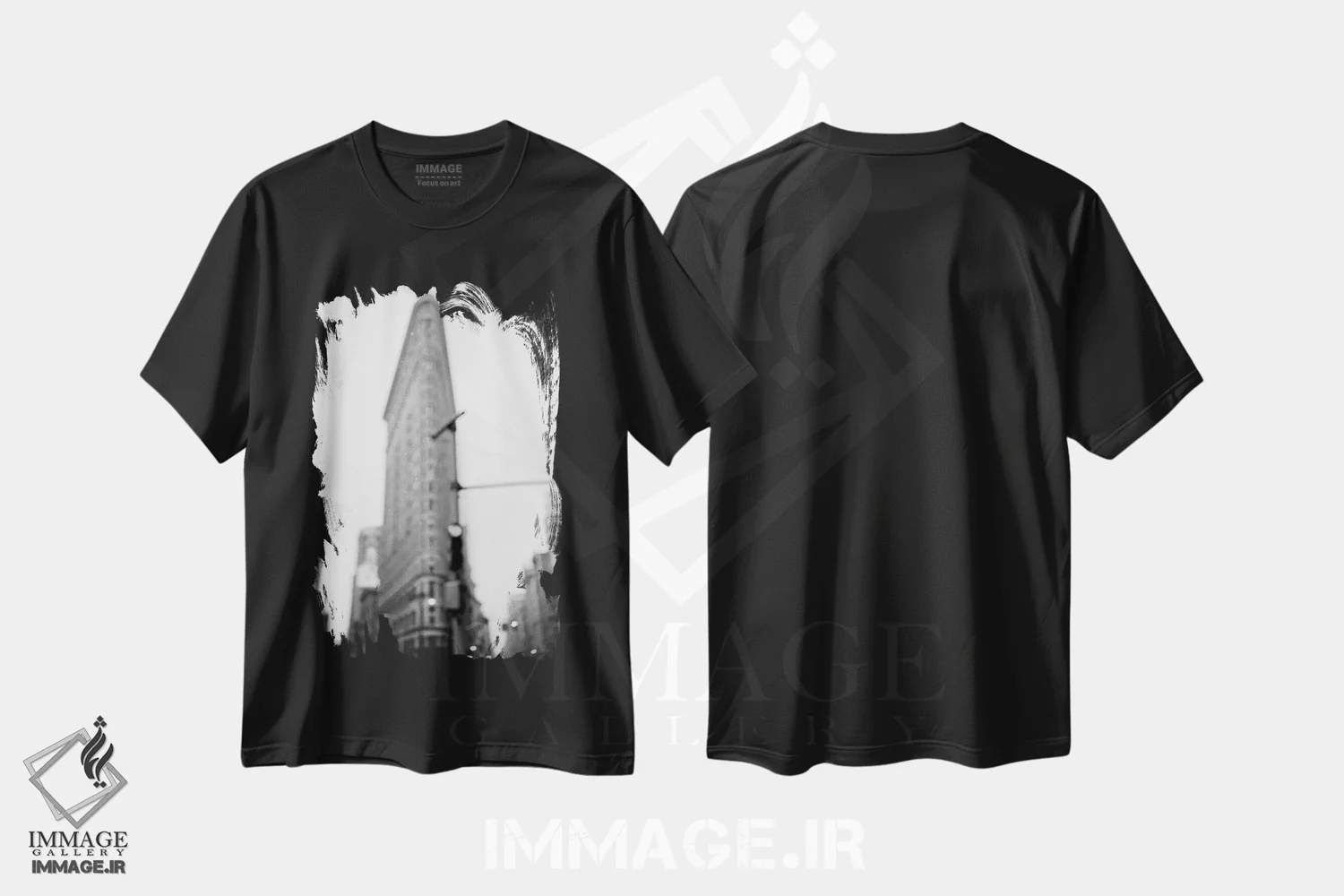 تیشرت مشکی طرح دار نیویورک بارانی سه، عکاسی سیاه و سفید اثر بثانی یانگ | immage.ir