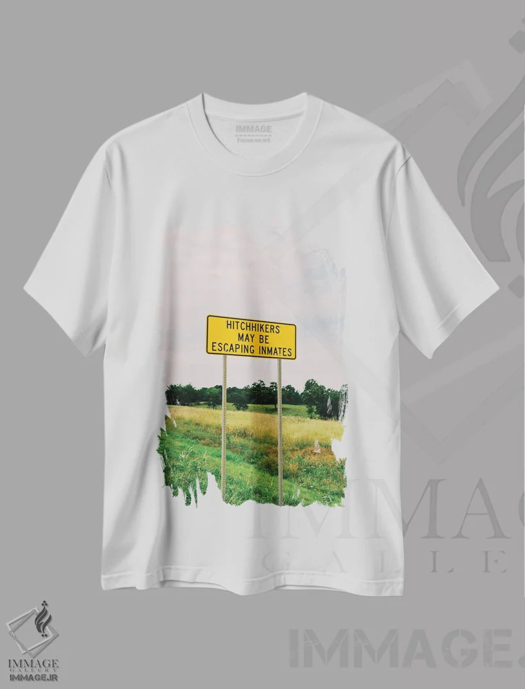تیشرت سفید طرح دار مسافران بین راهی، مدیوم اثر بثانی یانگ | فروشگاه ایماژ