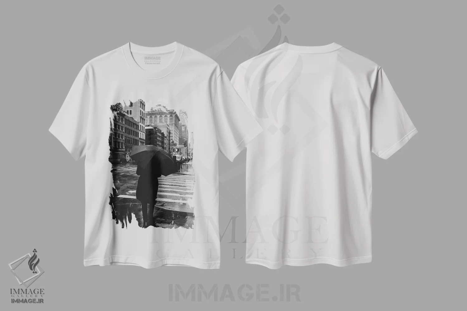 تیشرت سفید طرح دار نیویورک بارانی ۹، عکاسی سیاه و سفید اثر بثانی یانگ | فروشگاه ایماژ