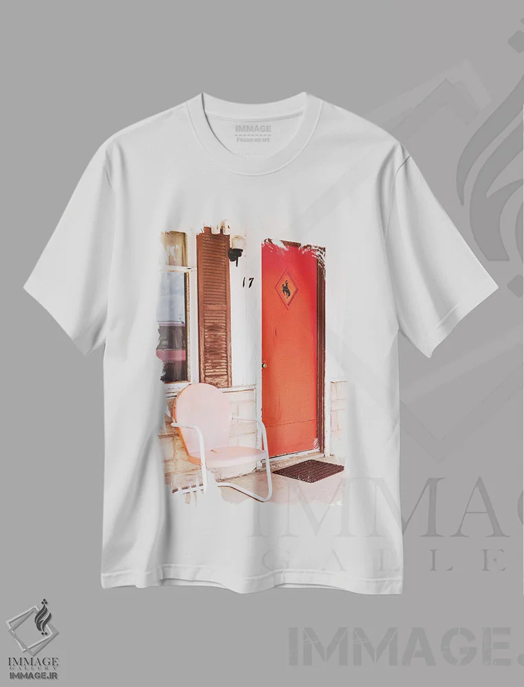 تیشرت سفید طرح دار موتل باکارو ۳، مدیوم اثر بثانی یانگ | immage.ir