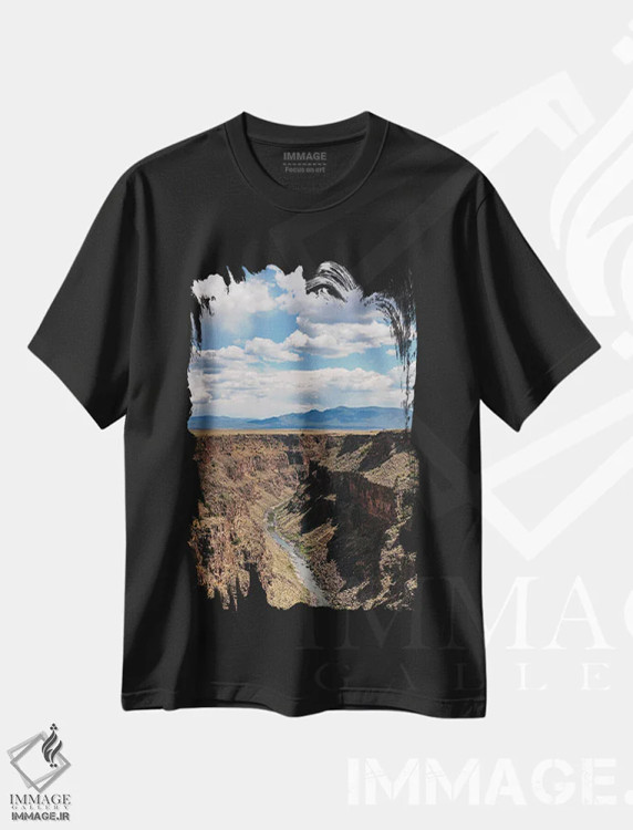تیشرت مشکی طرح دار دره ریو گراند ۵، مدیوم اثر بثانی یانگ | immage.ir