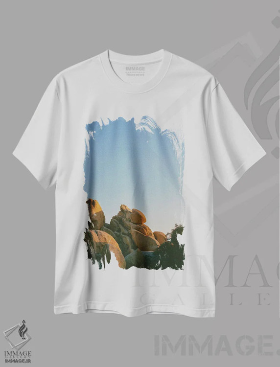 تیشرت سفید طرح دار ماه جاشوا تری ۱۰ روی نگاتیو، مدیوم اثر بثانی یانگ | فروشگاه ایماژ