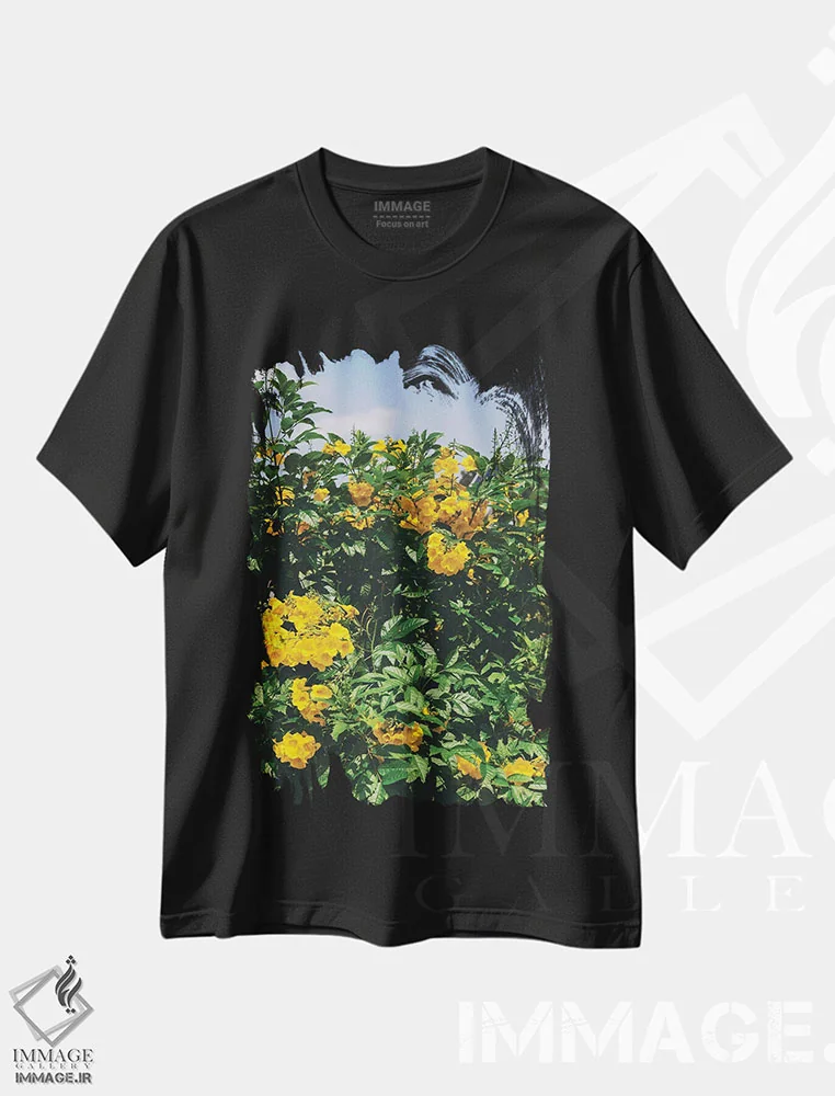 تیشرت مشکی طرح دار شکوفه های آستین، مدیوم اثر بثانی یانگ | immage.ir
