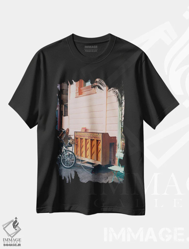 تیشرت مشکی طرح دار هنر خیابانی نیواورلئان ۱۷ روی نگاتیو، مدیوم اثر بثانی یانگ | فروشگاه ایماژ