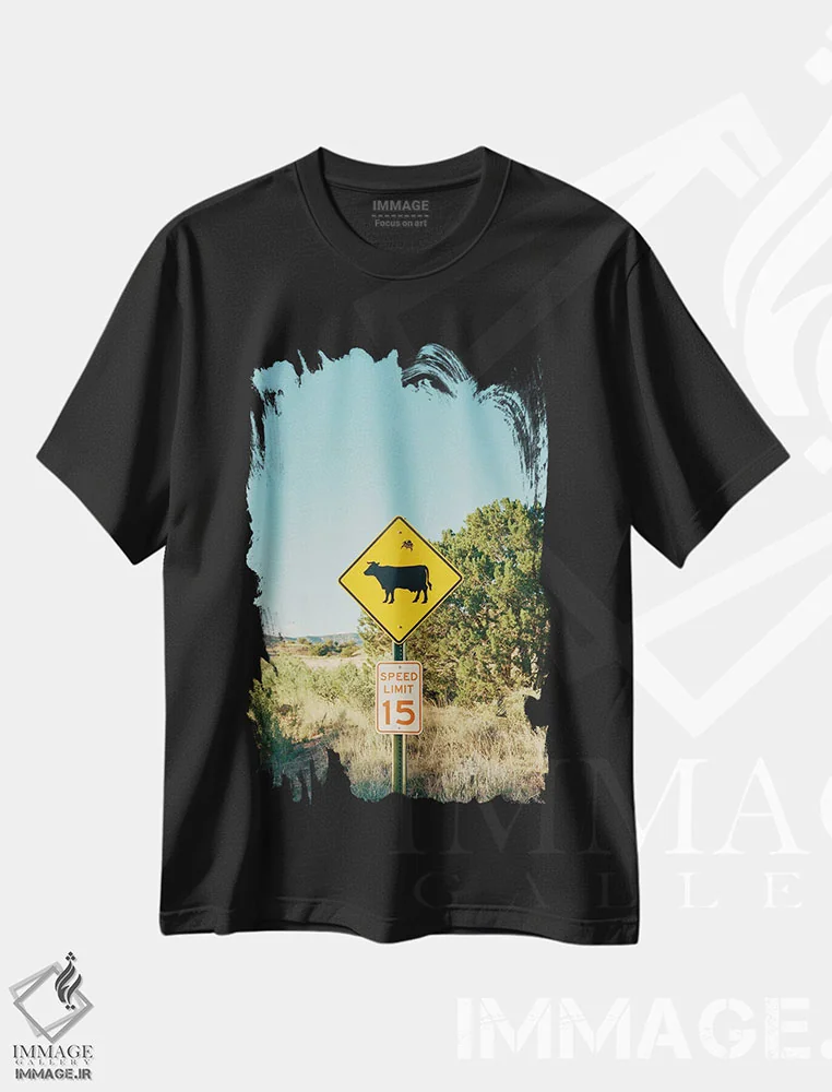 تیشرت مشکی طرح دار مزرعه اشباح ۱۱، مدیوم اثر بثانی یانگ | immage.ir