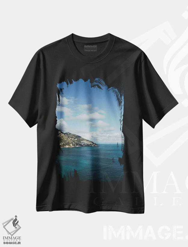 تیشرت مشکی طرح دار ساحل آمالفی شماره نه، مدیوم اثر بثانی یانگ | فروشگاه ایماژ