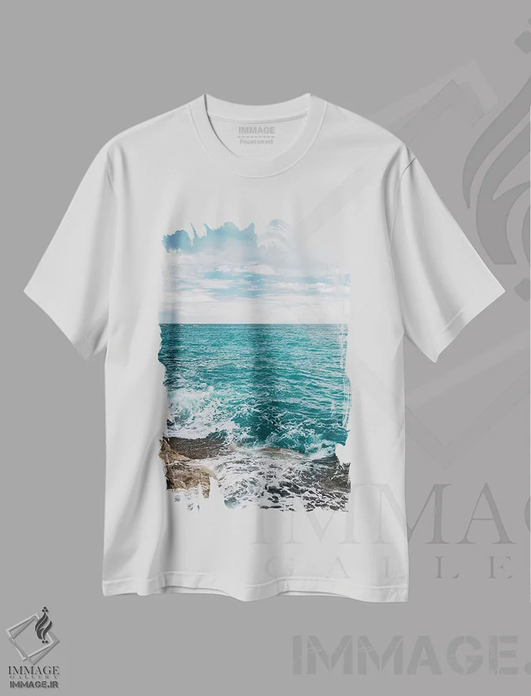 تیشرت سفید طرح دار آب ساحل آمالفی شماره پنج، مدیوم اثر بثانی یانگ | فروشگاه ایماژ