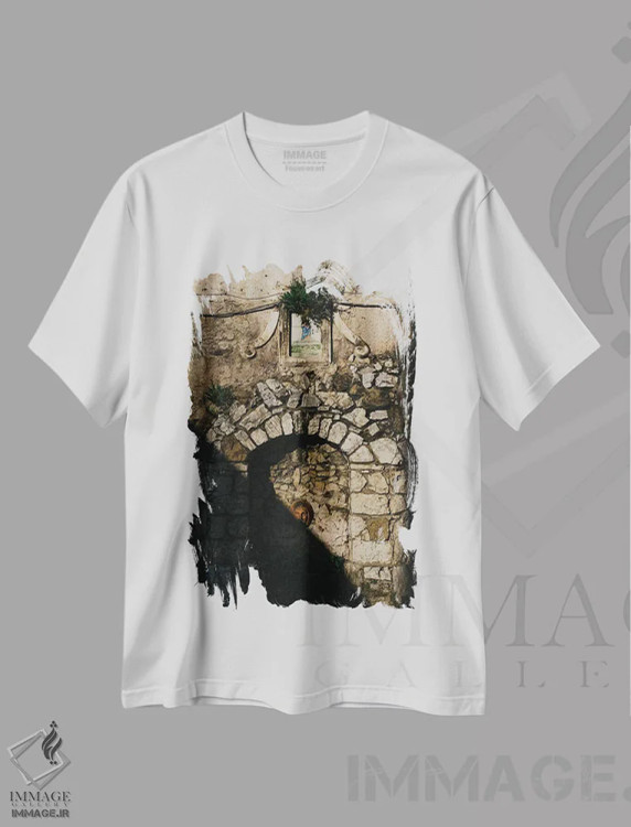 تیشرت سفید طرح دار پوزیتانو هشت، مدیوم اثر بثانی یانگ | immage.ir