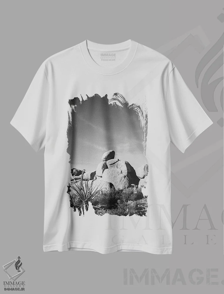 تیشرت سفید طرح دار پارک ملی جاشوا تری چهارده، عکاسی سیاه و سفید اثر بثانی یانگ | immage.ir