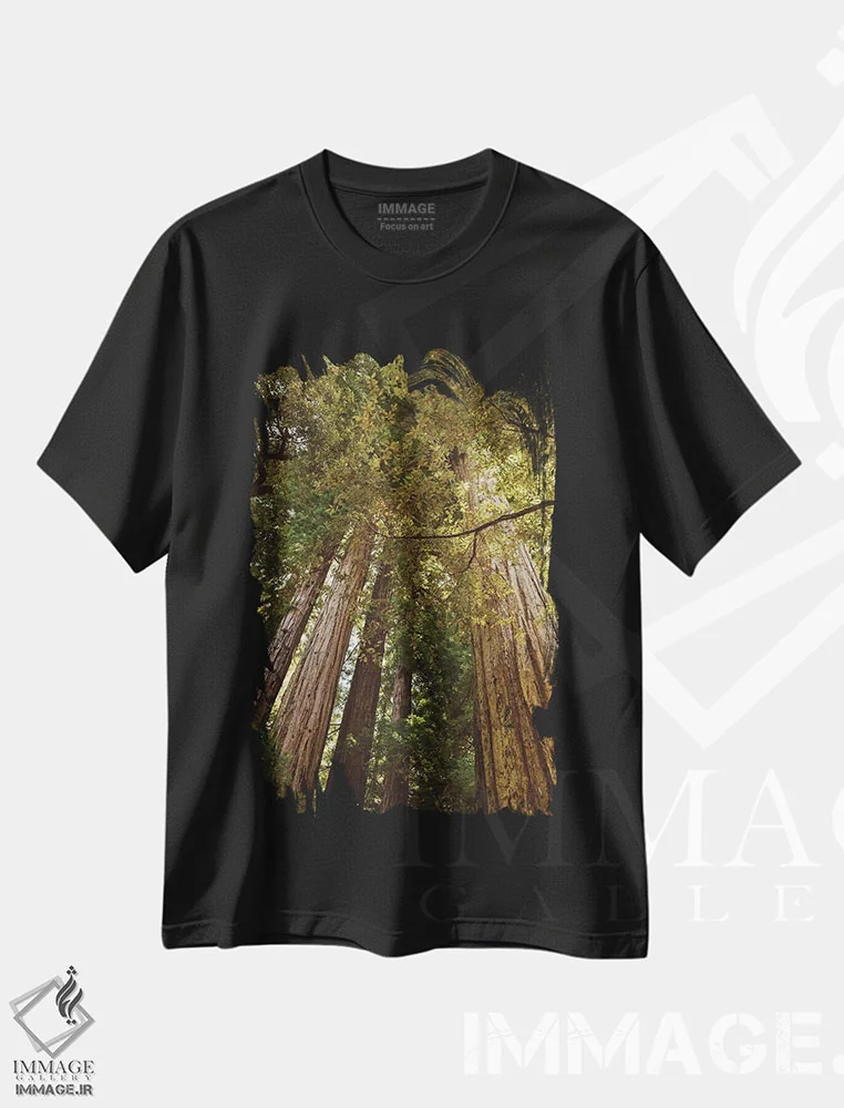 تیشرت مشکی طرح دار جنگل سرخ چوب، مدیوم اثر بثانی یانگ | فروشگاه ایماژ