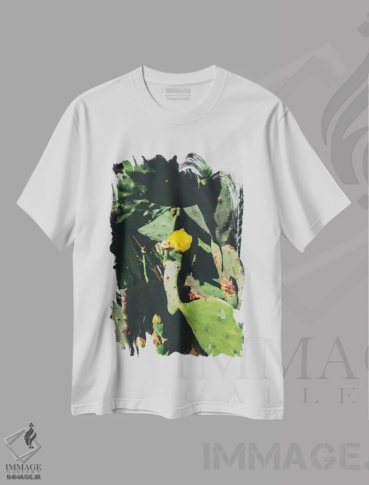تیشرت سفید طرح دار شکوفه مرکزی، مدیوم اثر بثانی یانگ | فروشگاه ایماژ