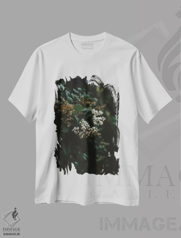 تیشرت سفید طرح دار شکوفه های واشنگتن، مدیوم اثر بثانی یانگ | فروشگاه ایماژ