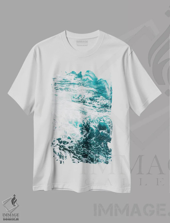 تیشرت سفید طرح دار آب ساحل آمالفی ۱۵، مدیوم اثر بثانی یانگ | immage.ir