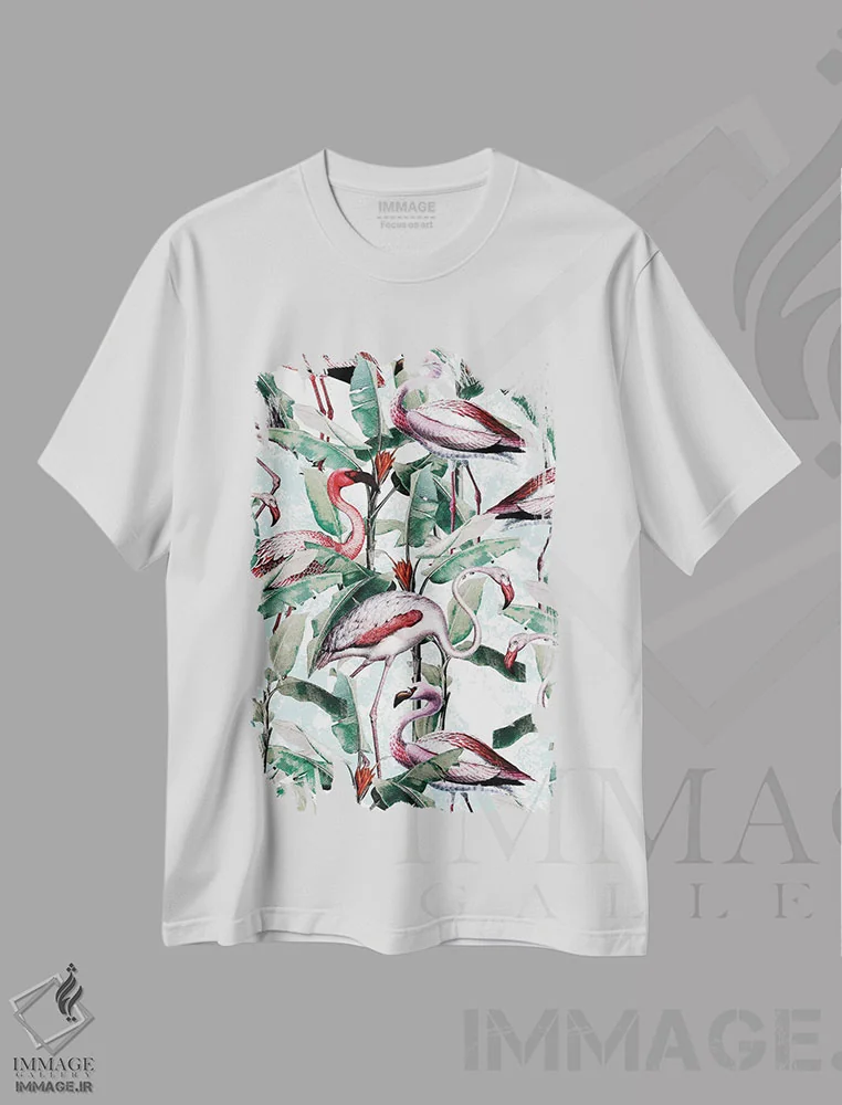 تیشرت سفید طرح دار گل و فلامینگو VIII، دکور بوهمی اثر برجو کورکماز یورک | immage.ir
