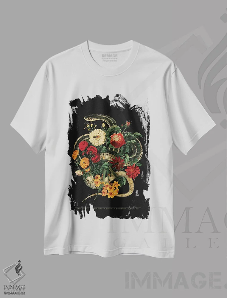 تیشرت سفید طرح دار خطرات جنگل XII، هنر دیجیتال اثر برجو کورکماز یورک | immage.ir