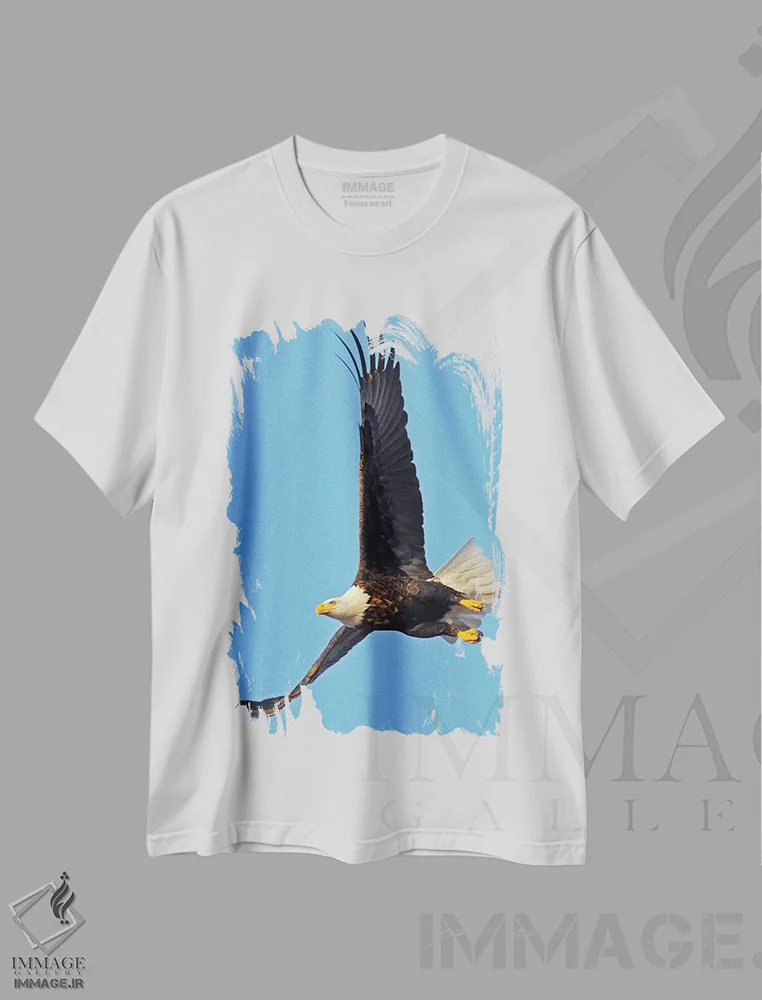 تیشرت سفید طرح دار به پرواز درآمده، مدیوم اثر برایان ولف | immage.ir