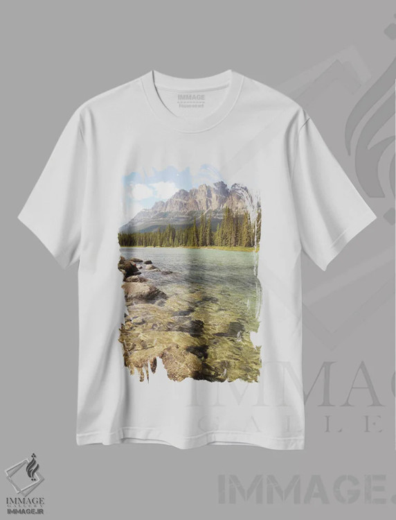 تیشرت سفید طرح دار کوه قلعه، مدیوم اثر برایان ولف | immage.ir
