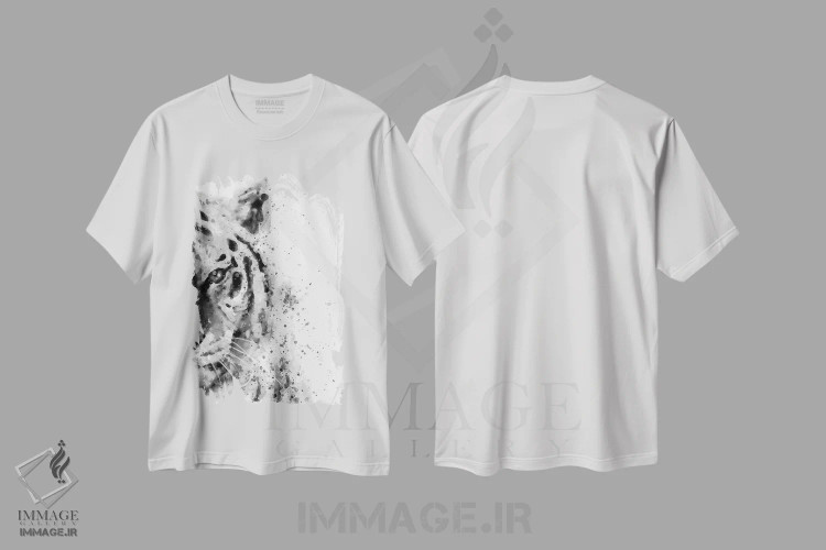 تیشرت سفید طرح دار ببر در حالت آماده باش، مدیوم اثر براندون وانگ | immage.ir