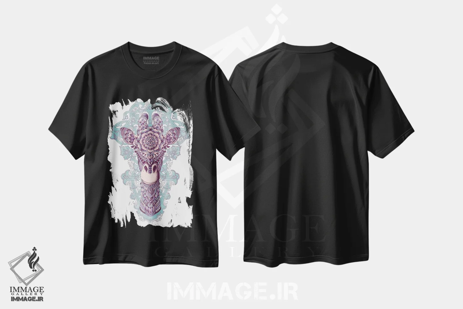 تیشرت مشکی طرح دار زرافه رنگی، دست نقاشی و طراحی دستی اثر بیوورکز | immage.ir