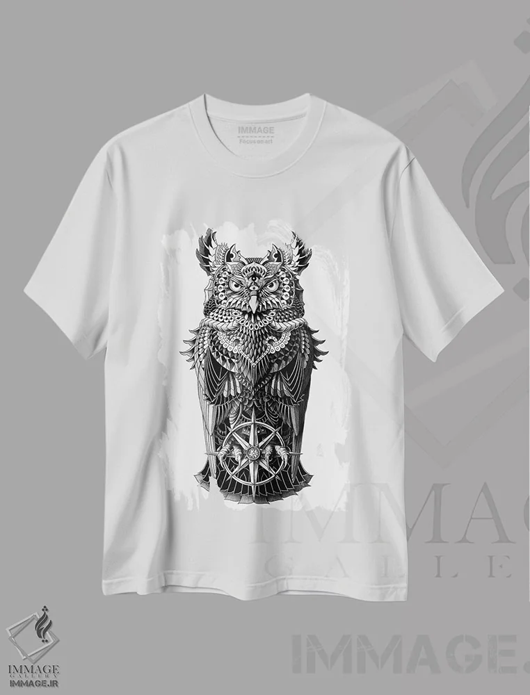 تیشرت سفید طرح دار جغد شاخدار بزرگ، نقاشی و تصویرگری سیاه و سفید اثر بیوورکز | immage.ir