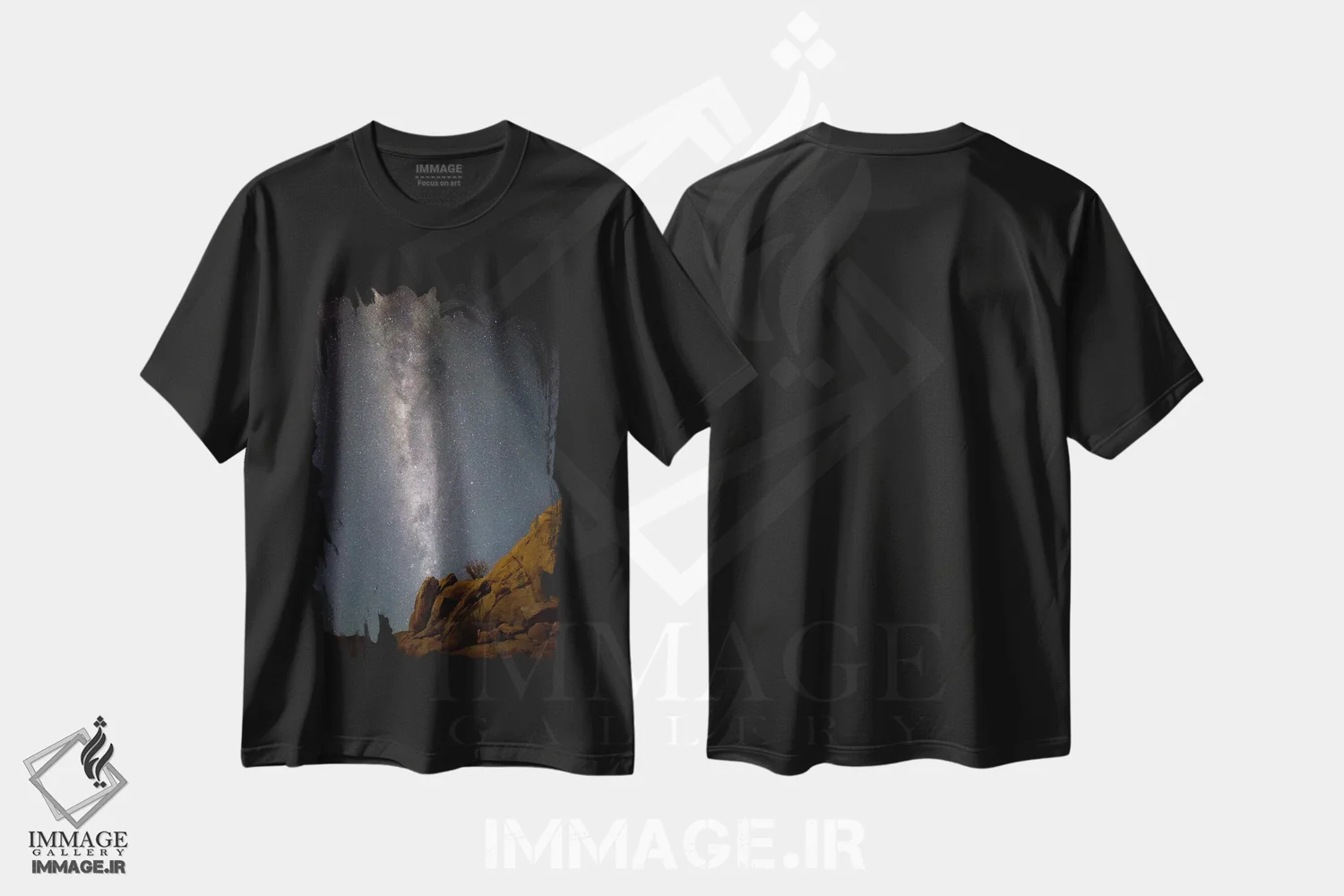 تیشرت مشکی طرح دار کهکشان راه شیری از ریخترسولد، کیپ شمالی، آفریقای جنوبی، مدیوم اثر بیل یانگ | immage.ir