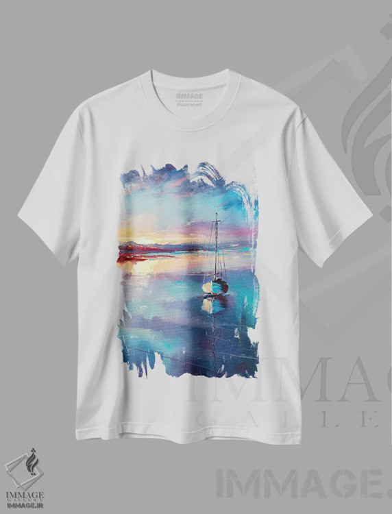 تیشرت سفید طرح دار قایقرانی آبی، تزئینی اثر بُژنا فوخس | فروشگاه ایماژ