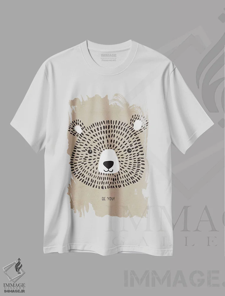 تیشرت سفید طرح دار دلیر و مهربان سه، تزئینی اثر کارولین آلفردز | immage.ir