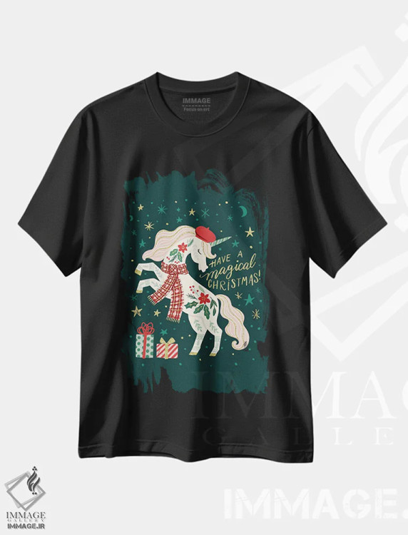 تیشرت مشکی طرح دار کریسمس جادویی ۱، حیوانات کریسمسی اثر کارولین آلفردز | فروشگاه ایماژ