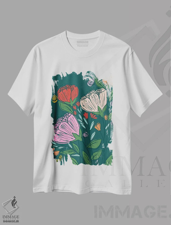 تیشرت سفید طرح دار دشت گل های روزمره، تزئینی اثر کارولین آلفردز | immage.ir