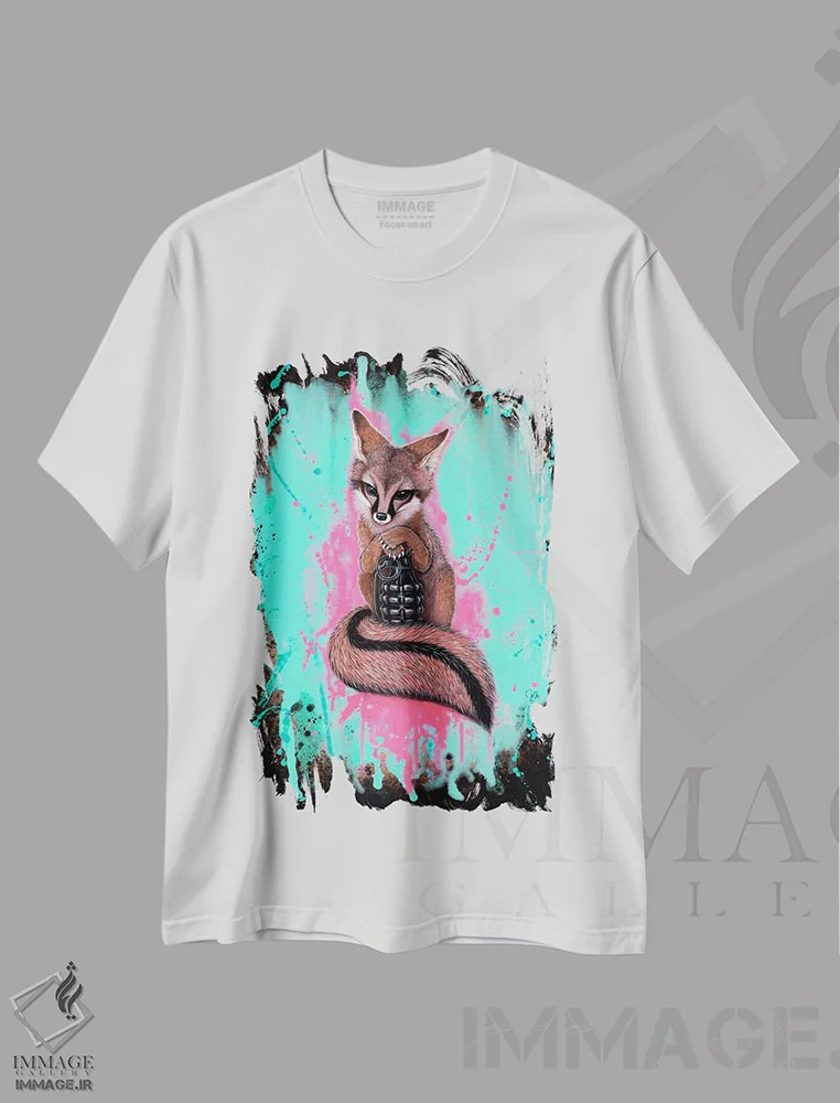 تیشرت سفید طرح دار ارتش روباه خاکستری، هنر فاخر معاصر اثر کایا کوپمن | immage.ir