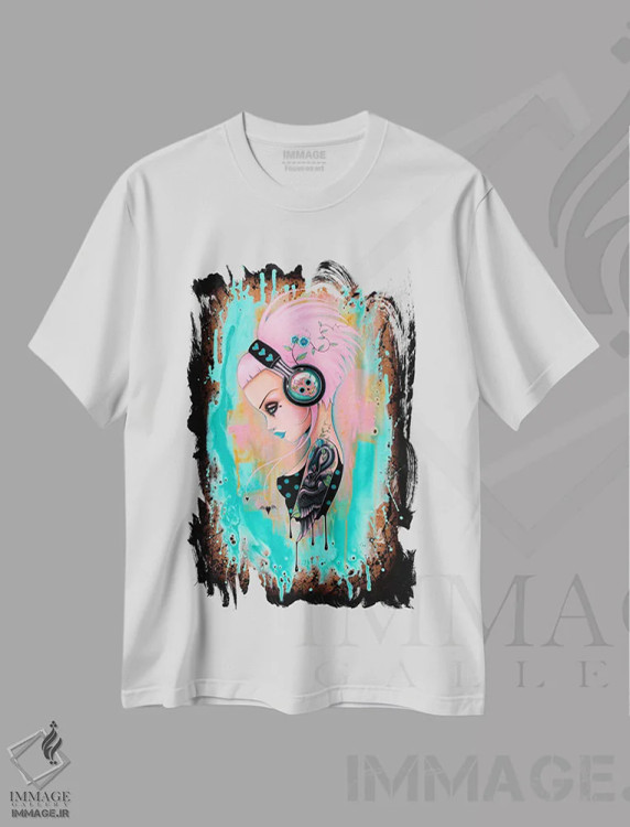 تیشرت سفید طرح دار ضرب آهنگ های همیشه سبز، هنر فاخر معاصر اثر کایا کوپمن | immage.ir
