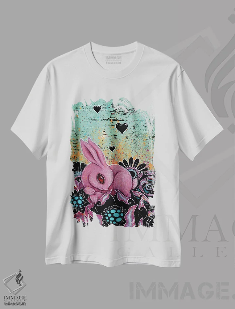 تیشرت سفید طرح دار خرگوش صورتی، هنر فاخر معاصر اثر کایا کوپمن | فروشگاه ایماژ