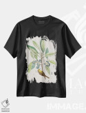 تیشرت مشکی طرح دار مطالعاتی در طبیعت IV، تزئینی اثر مارک کتسبی | فروشگاه ایماژ