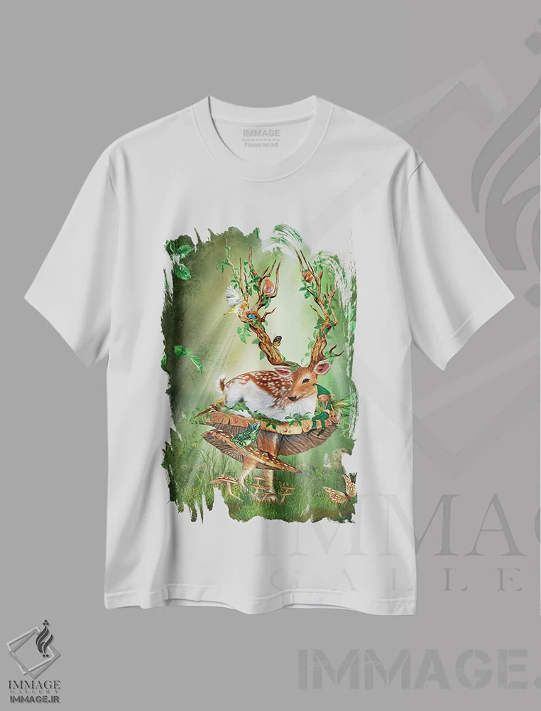 تیشرت سفید طرح دار درخت گوزن، هنر دیجیتال اثر کارول کاوالاریس | immage.ir