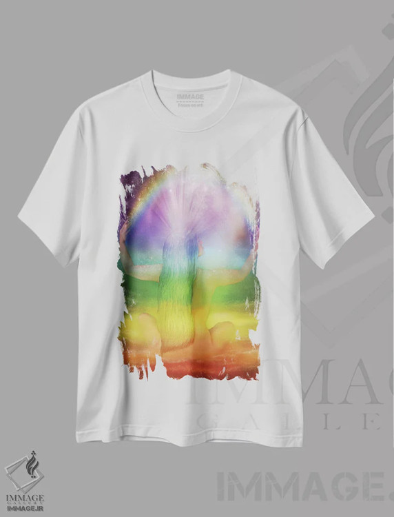 تیشرت سفید طرح دار الههٔ چاکرای تاج، هنر دیجیتال اثر کارول کاوالاریس | immage.ir