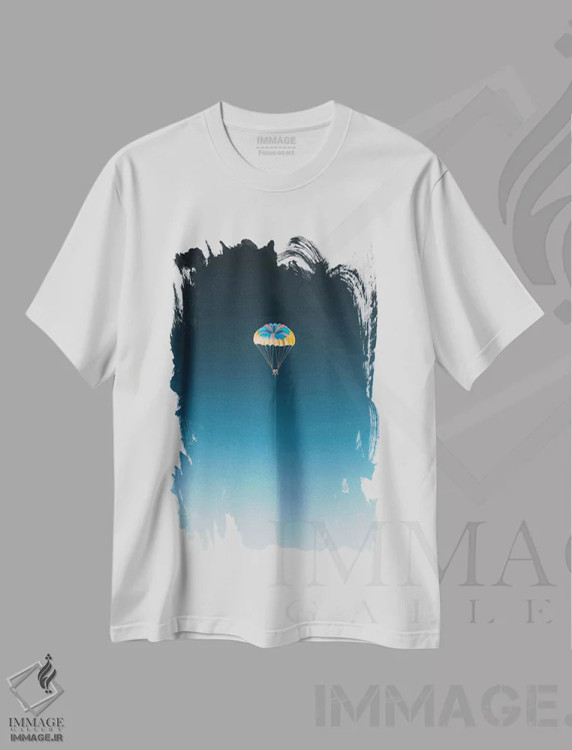 تیشرت سفید طرح دار آبنبات چوبی، عکاسی هنری فاخر اثر آندریا کاروزو | immage.ir