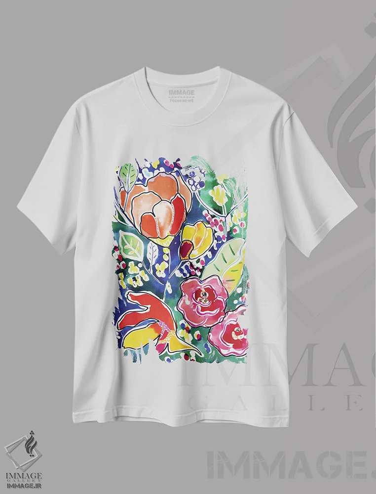 تیشرت سفید طرح دار باغ گرمسیری، دکور معاصر اثر کایِنا بلانکا | immage.ir